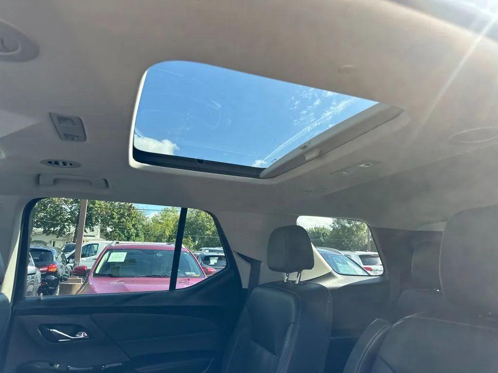 used 2021 Chevrolet Traverse car, priced at $15,469