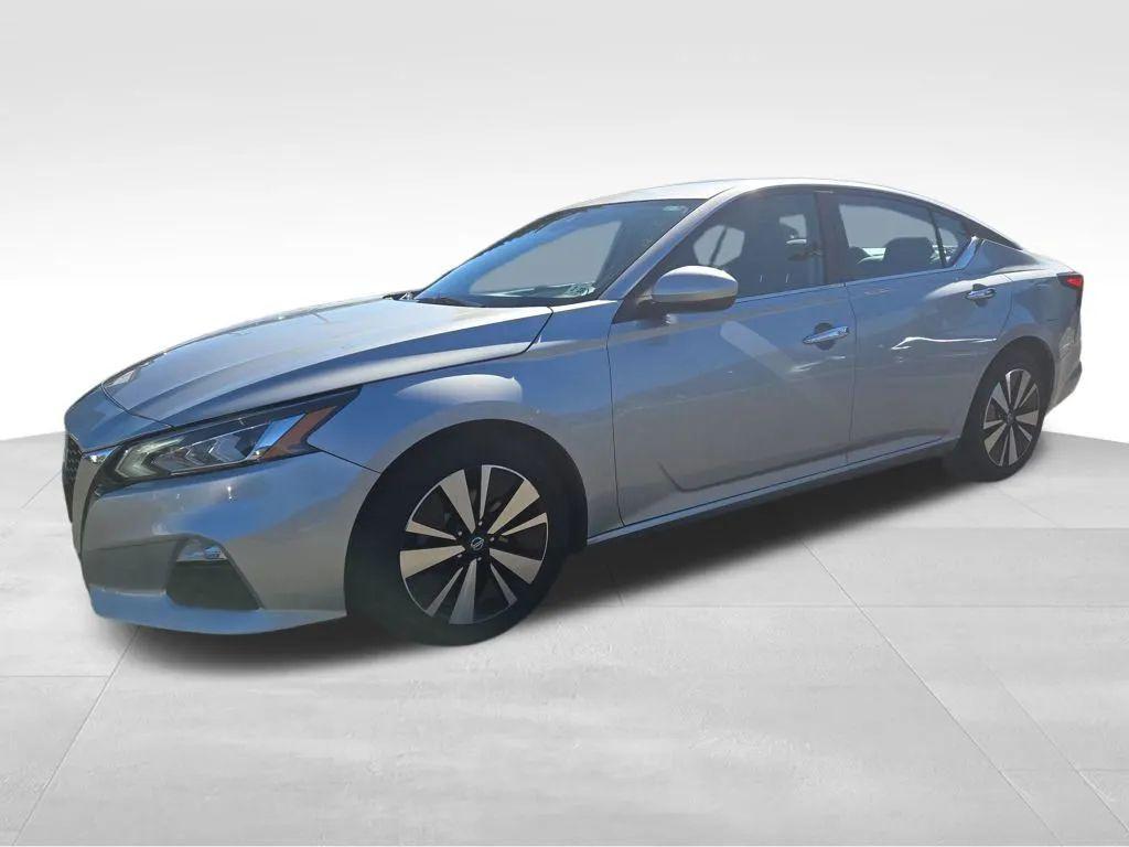 used 2021 Nissan Altima car, priced at $13,918