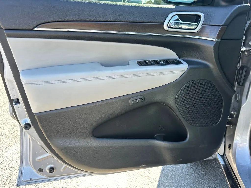 used 2018 Jeep Grand Cherokee car, priced at $14,994