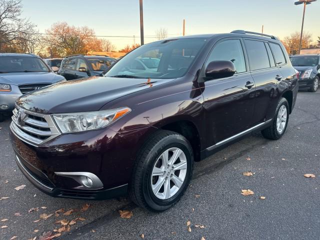 used 2013 Toyota Highlander car, priced at $12,571