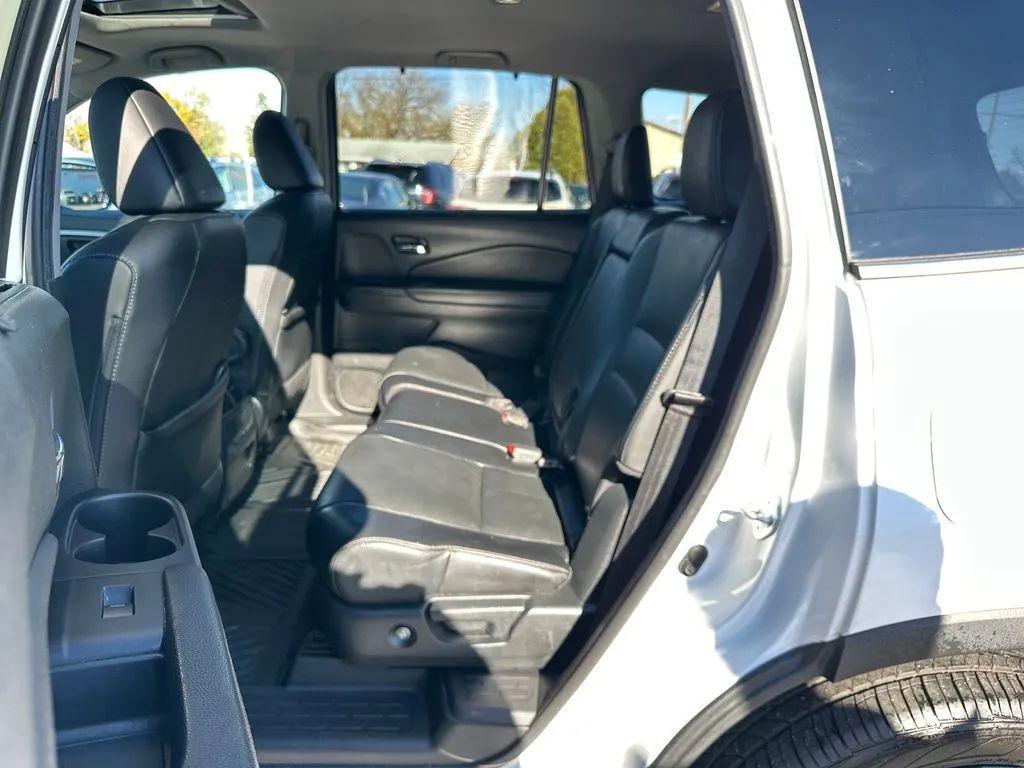 used 2021 Honda Pilot car, priced at $18,978