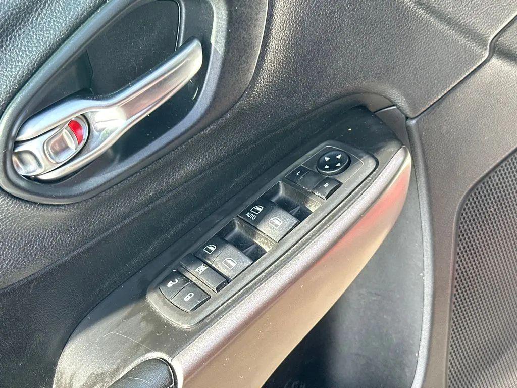 used 2019 Jeep Cherokee car, priced at $12,945