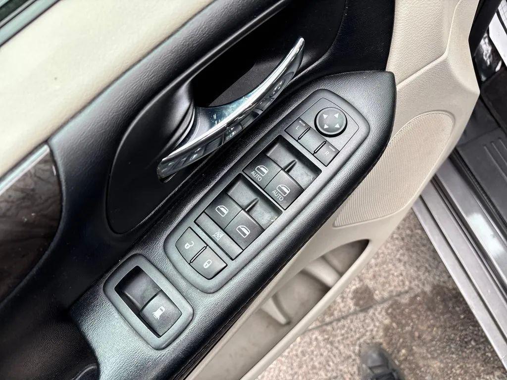 used 2019 Dodge Grand Caravan car, priced at $10,917