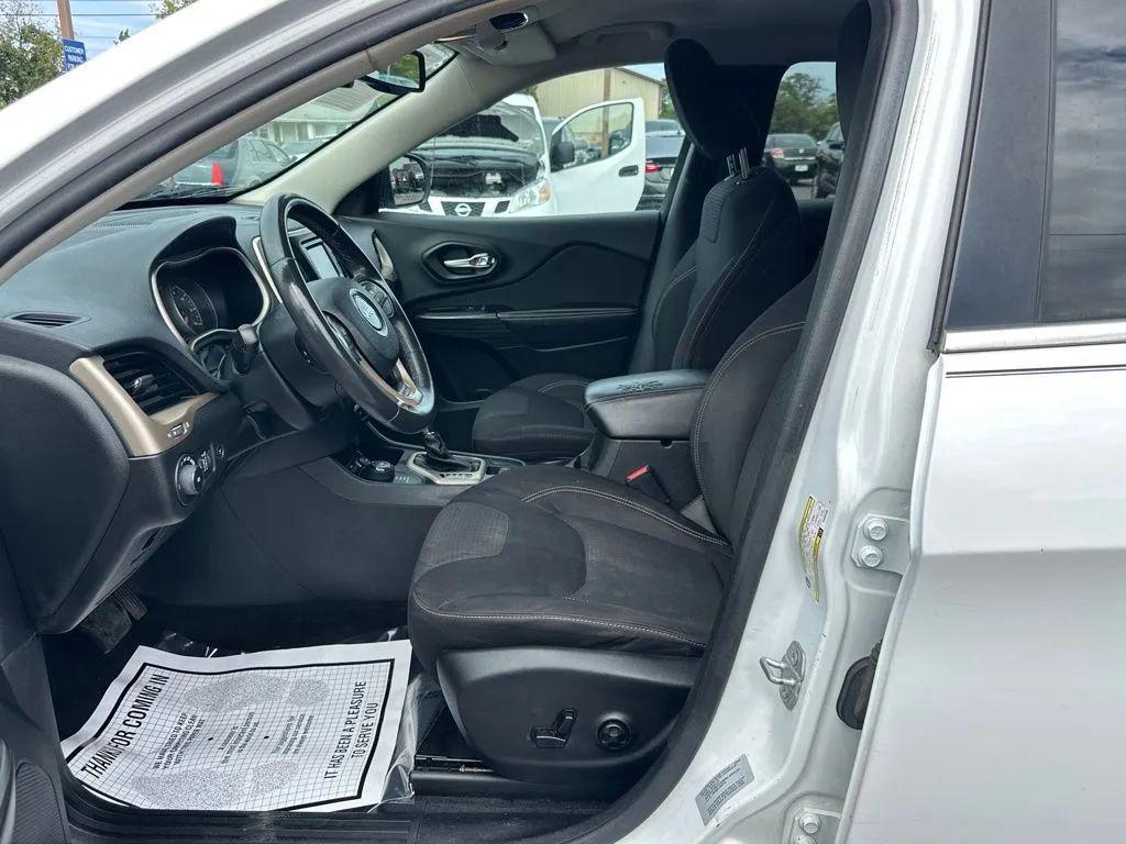 used 2015 Jeep Cherokee car, priced at $6,477