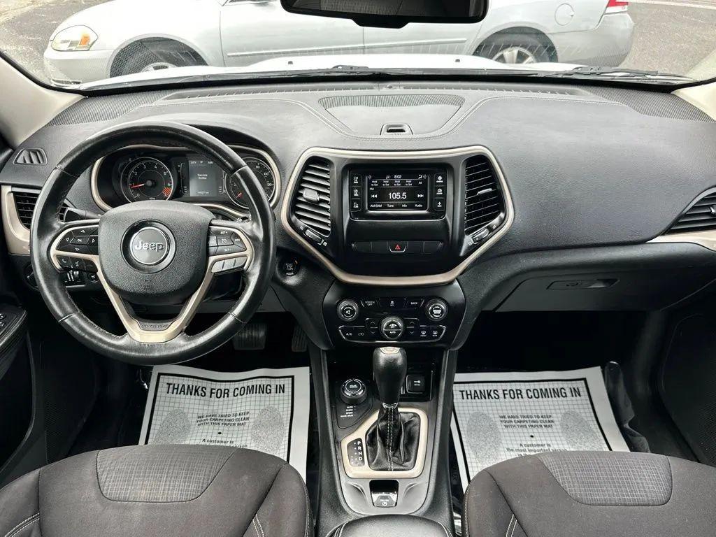 used 2015 Jeep Cherokee car, priced at $6,477