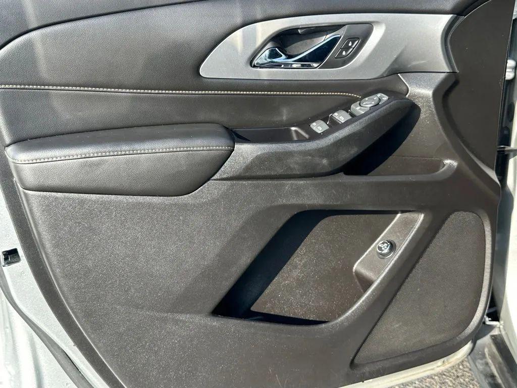 used 2019 Chevrolet Traverse car, priced at $14,992