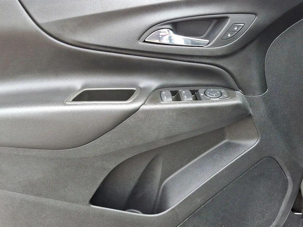 used 2020 Chevrolet Equinox car, priced at $9,998