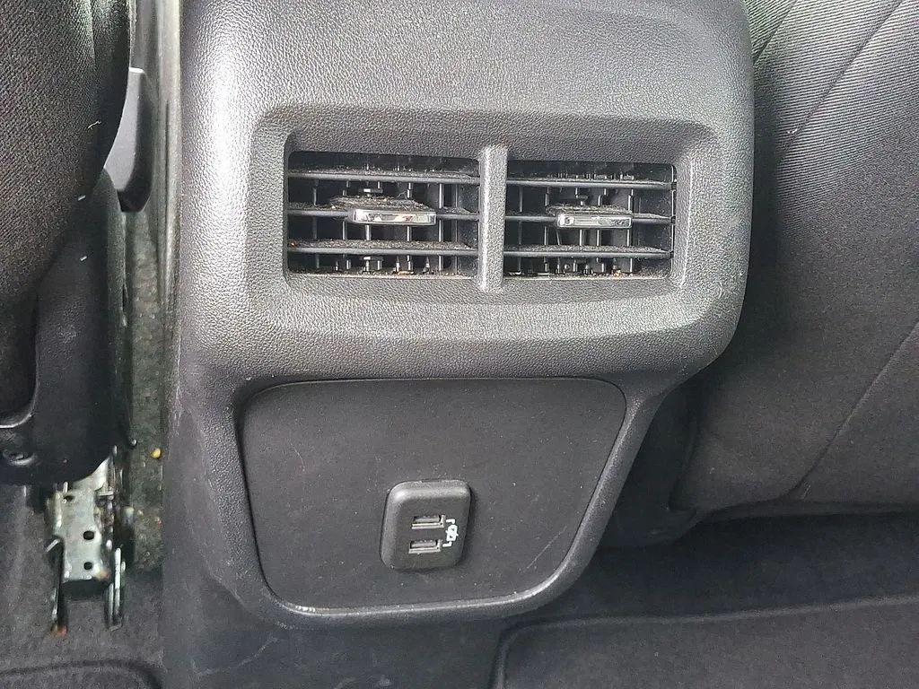 used 2020 Chevrolet Equinox car, priced at $9,998