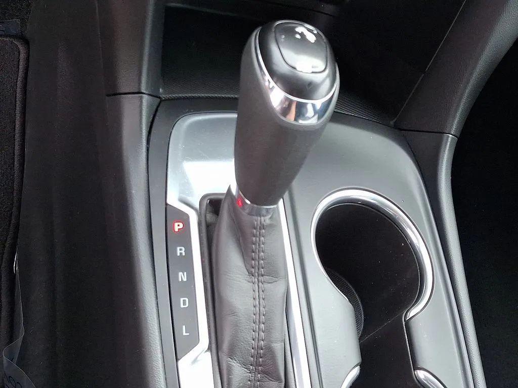 used 2020 Chevrolet Equinox car, priced at $12,998