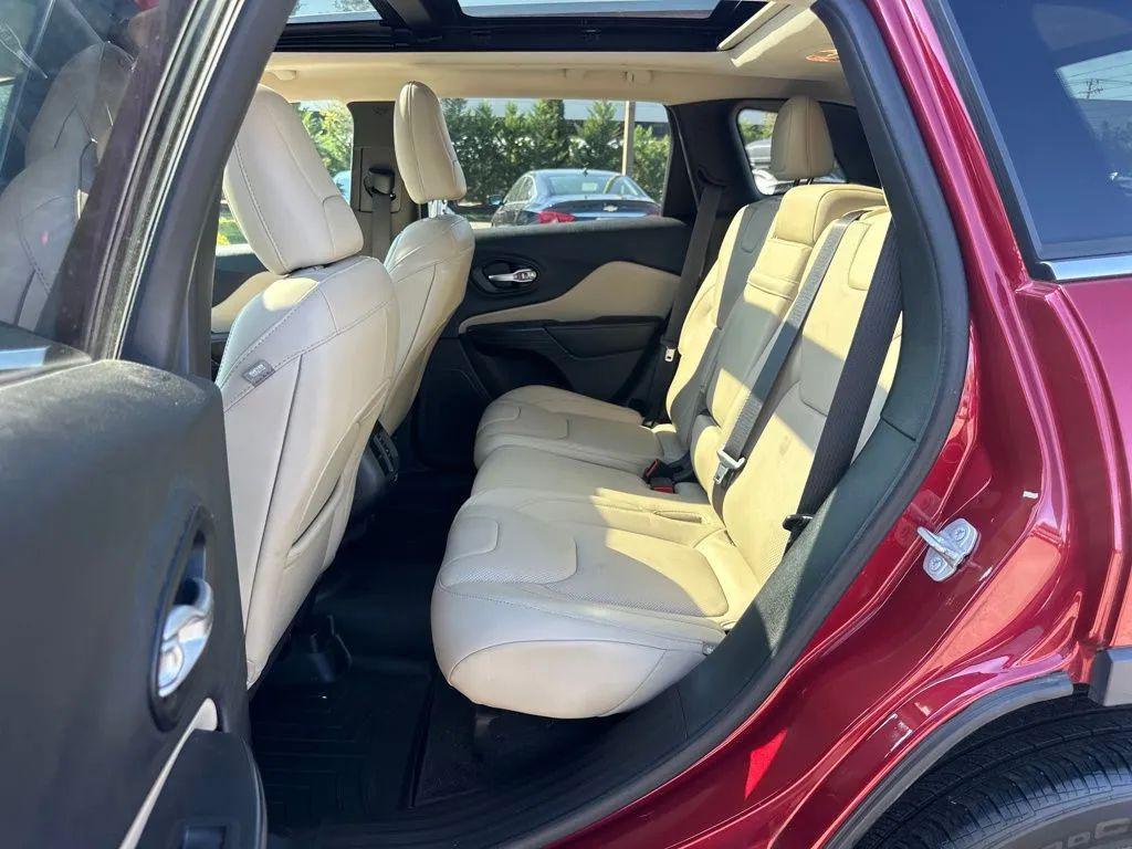 used 2015 Jeep Cherokee car, priced at $9,317