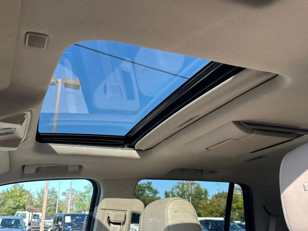 used 2019 GMC Yukon car, priced at $20,579