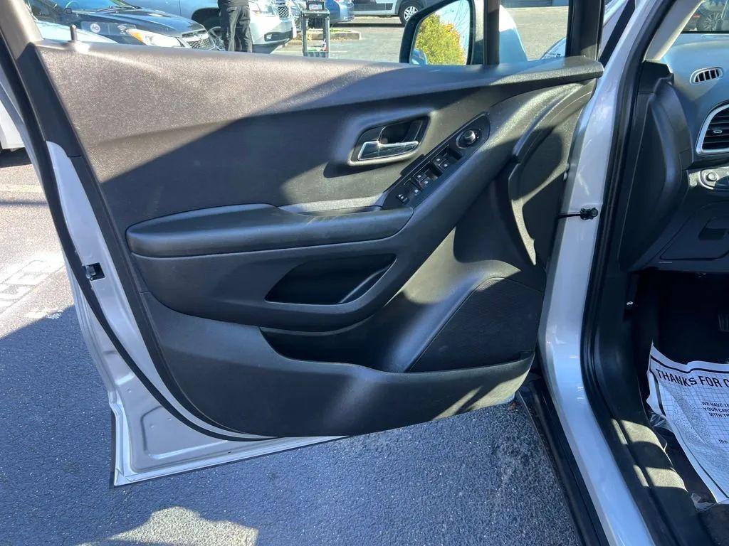 used 2021 Chevrolet Trax car, priced at $11,660