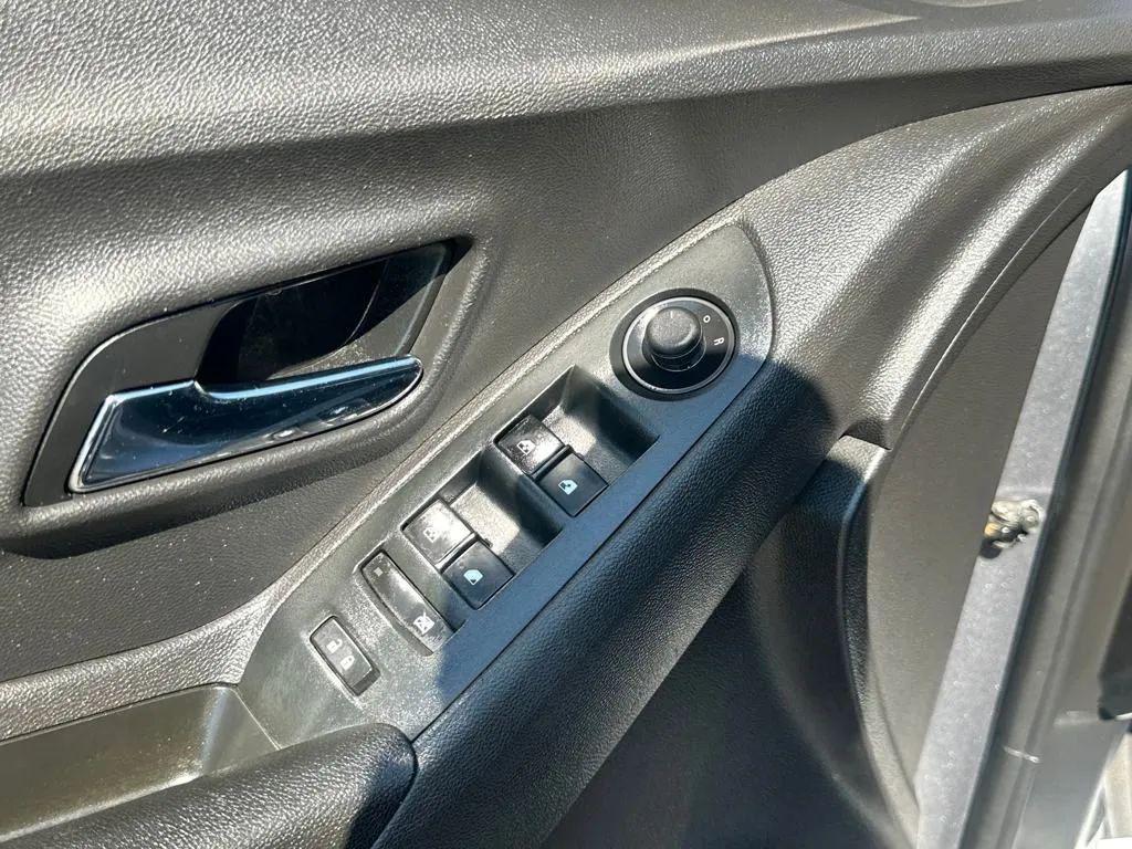 used 2020 Chevrolet Trax car, priced at $9,993
