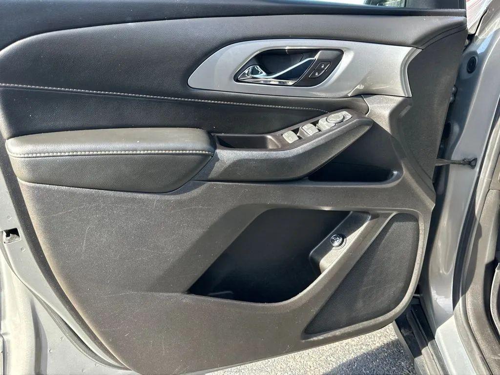 used 2019 Chevrolet Traverse car, priced at $12,442