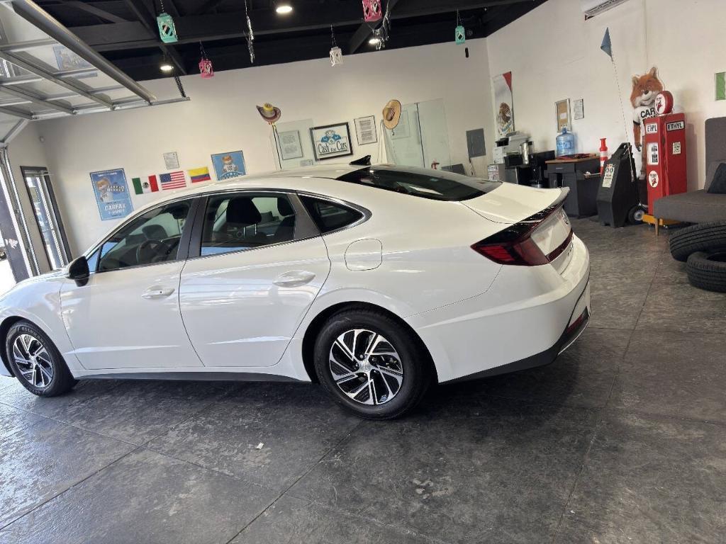 used 2021 Hyundai Sonata Hybrid car, priced at $21,999