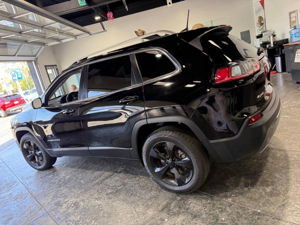 used 2019 Jeep Cherokee car, priced at $15,999