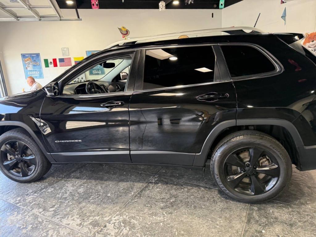 used 2019 Jeep Cherokee car, priced at $15,999