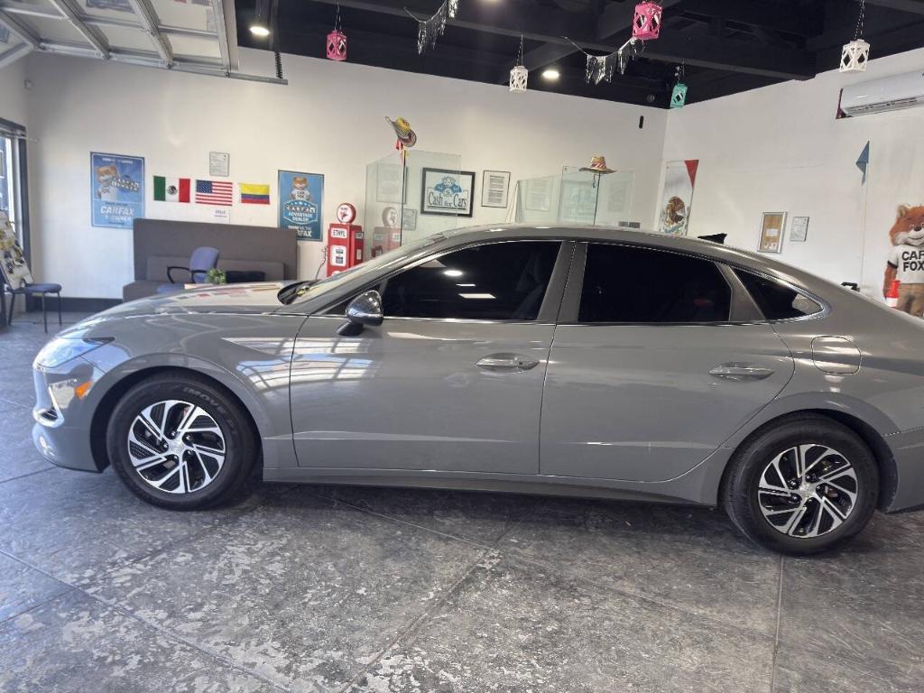 used 2021 Hyundai Sonata Hybrid car, priced at $18,999