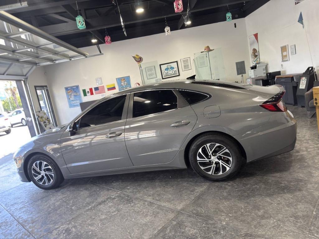 used 2021 Hyundai Sonata Hybrid car, priced at $18,999