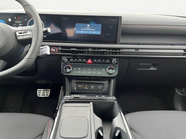 new 2025 Hyundai TUCSON Hybrid car, priced at $40,091