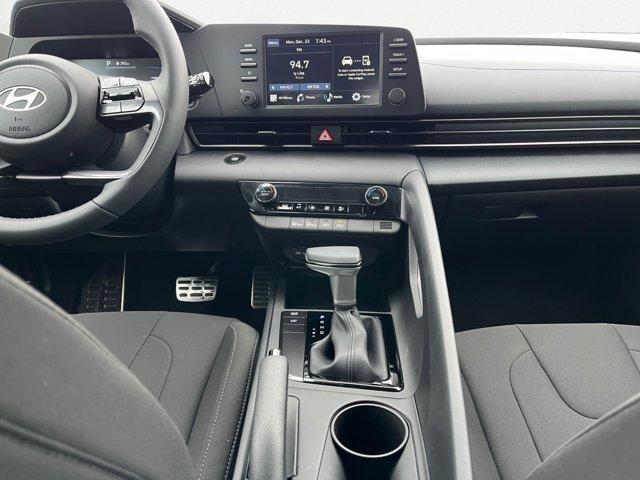 new 2025 Hyundai Elantra car, priced at $24,643