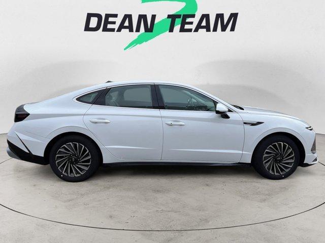 new 2026 Hyundai Sonata Hybrid car, priced at $34,160