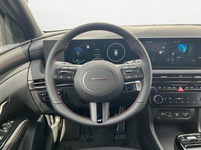 new 2025 Hyundai TUCSON Hybrid car, priced at $39,628