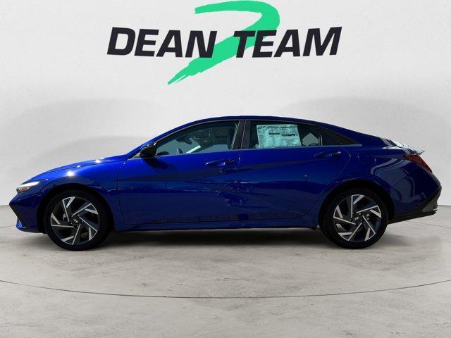 new 2025 Hyundai Elantra car, priced at $27,662