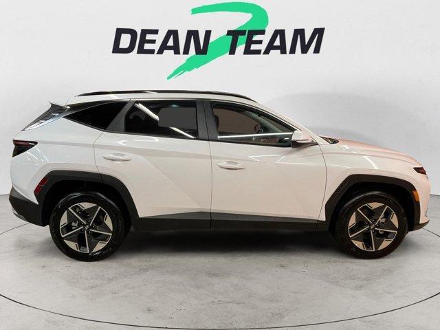 new 2025 Hyundai TUCSON Hybrid car, priced at $39,006