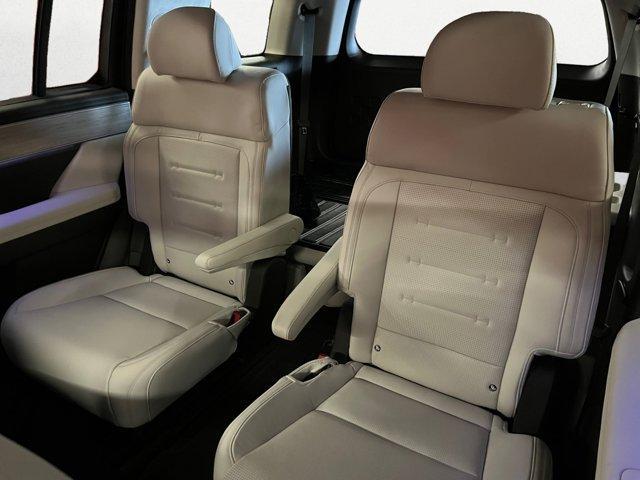 new 2025 Hyundai SANTA FE HEV car, priced at $50,974
