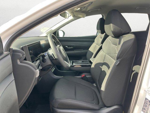 new 2025 Hyundai TUCSON Hybrid car, priced at $35,226