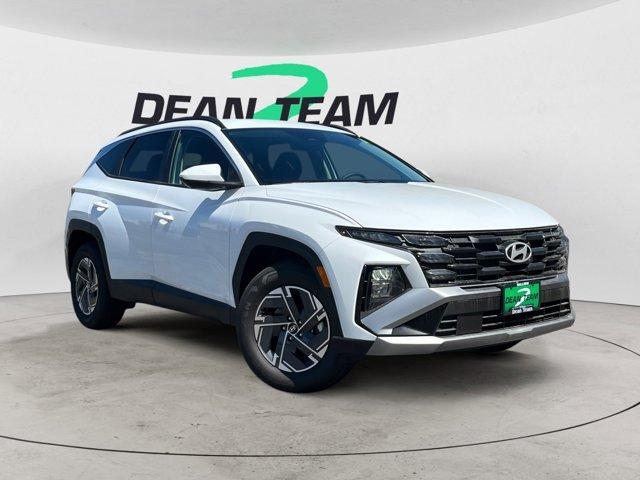new 2025 Hyundai TUCSON Hybrid car, priced at $35,635