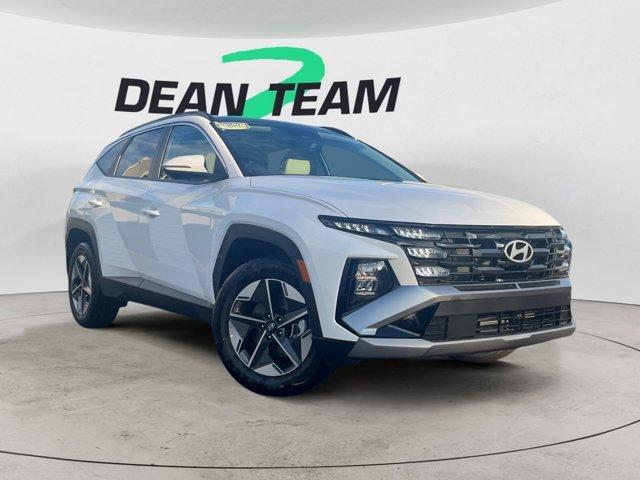 new 2025 Hyundai TUCSON Hybrid car, priced at $38,376