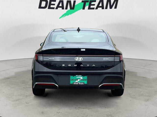 new 2025 Hyundai Sonata car, priced at $27,108