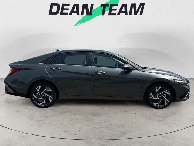 new 2025 Hyundai Elantra car, priced at $26,730