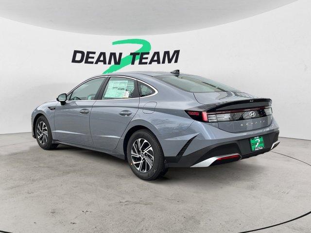 new 2026 Hyundai Sonata Hybrid car, priced at $30,378