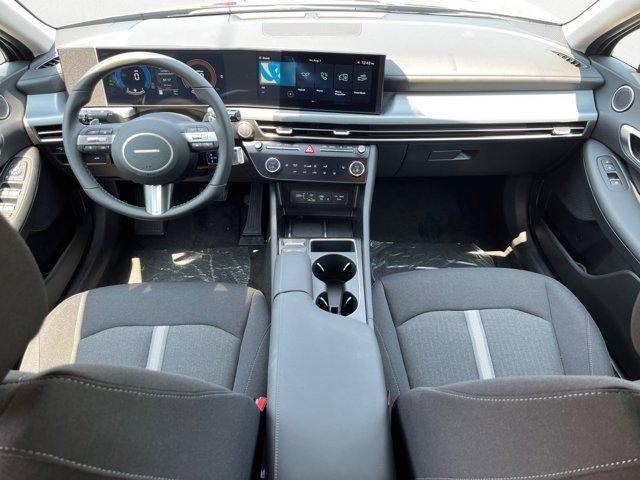 new 2025 Hyundai Sonata Hybrid car, priced at $32,278