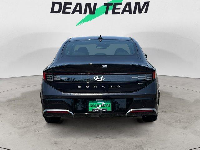 new 2025 Hyundai Sonata Hybrid car, priced at $32,278