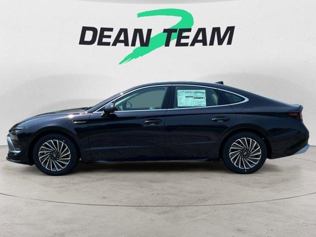 new 2025 Hyundai Sonata Hybrid car, priced at $32,278