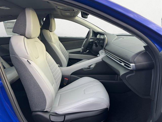 new 2025 Hyundai Elantra car, priced at $27,640