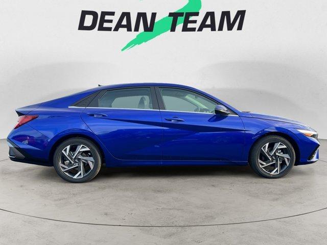 new 2025 Hyundai Elantra car, priced at $27,640