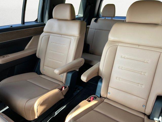 new 2026 Hyundai SANTA FE HEV car, priced at $52,527