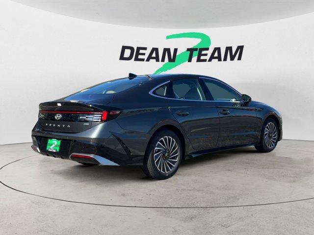 new 2025 Hyundai Sonata Hybrid car, priced at $38,613