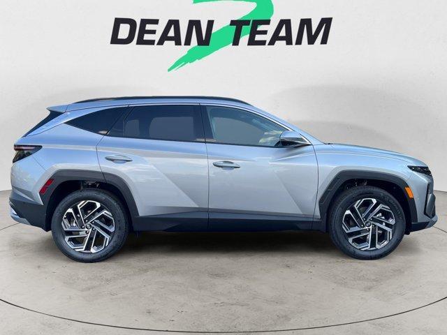 new 2025 Hyundai TUCSON Hybrid car, priced at $43,985
