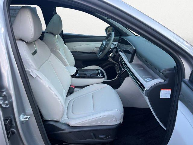 new 2025 Hyundai TUCSON Hybrid car, priced at $43,985