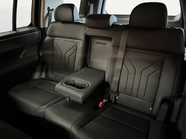 new 2025 Hyundai SANTA FE HEV car, priced at $41,356