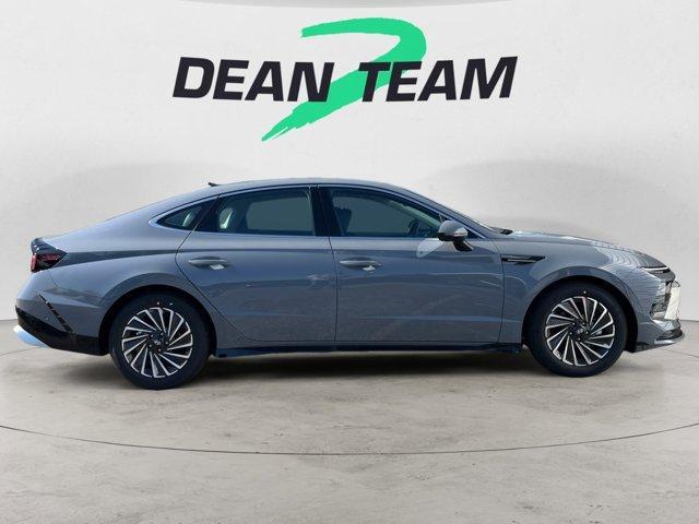 new 2026 Hyundai Sonata Hybrid car, priced at $39,311