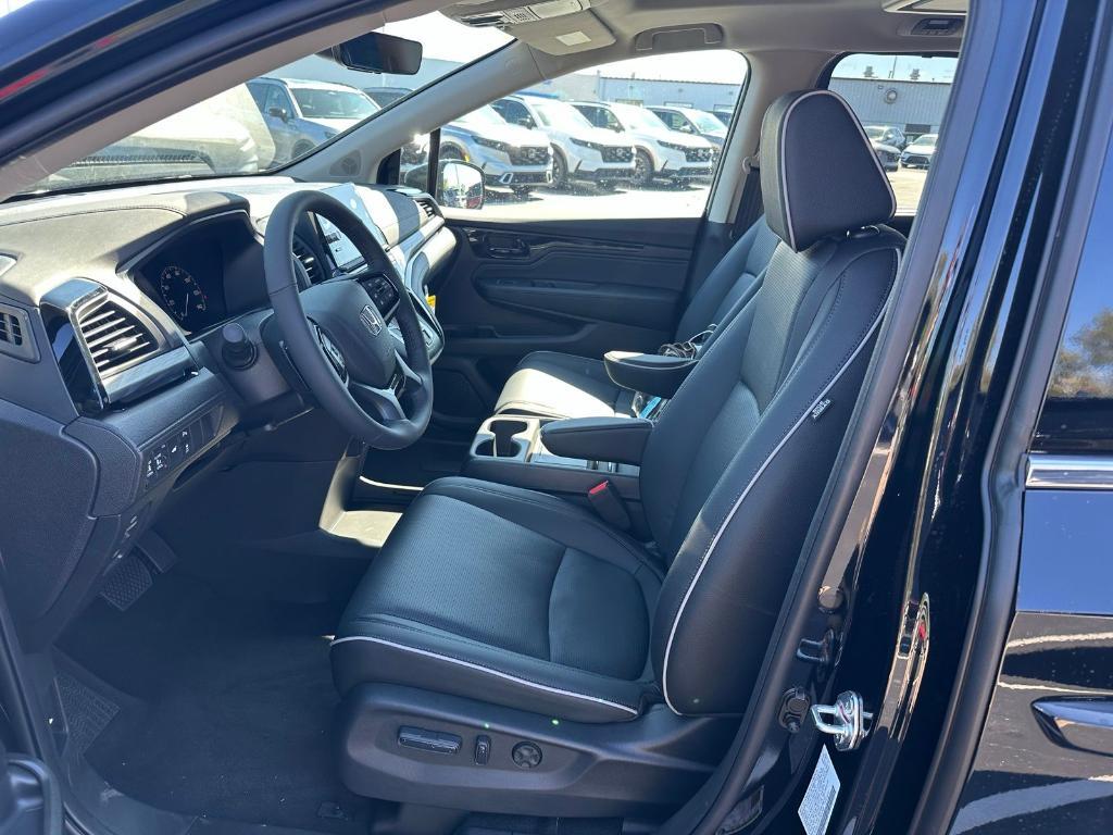 new 2026 Honda Odyssey car, priced at $53,190
