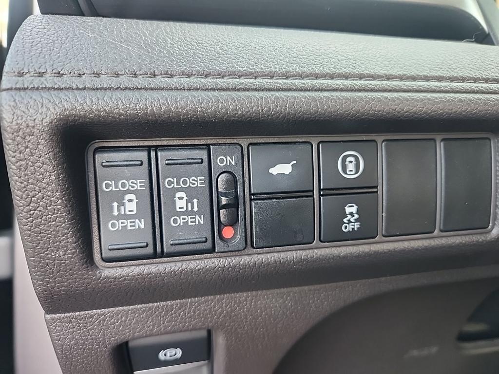 used 2022 Honda Odyssey car, priced at $32,900