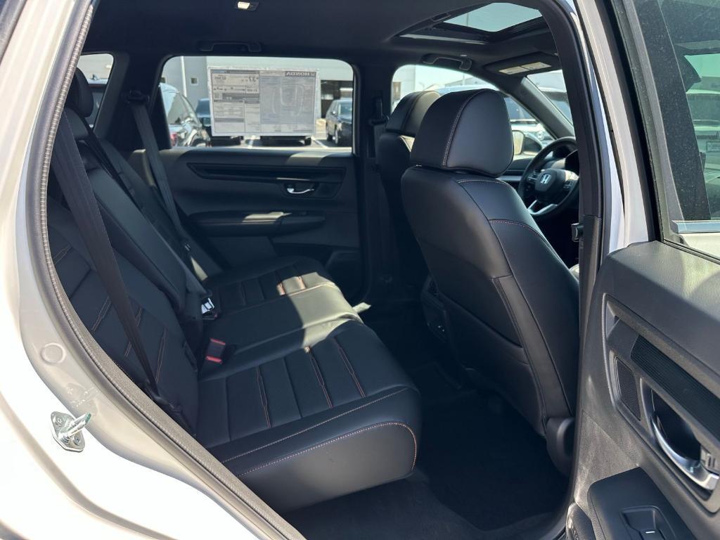 new 2025 Honda CR-V Hybrid car, priced at $41,000